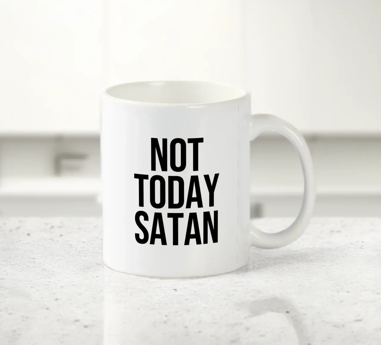 Non oggi satana cita tazza in ceramica da Paigaam Studio