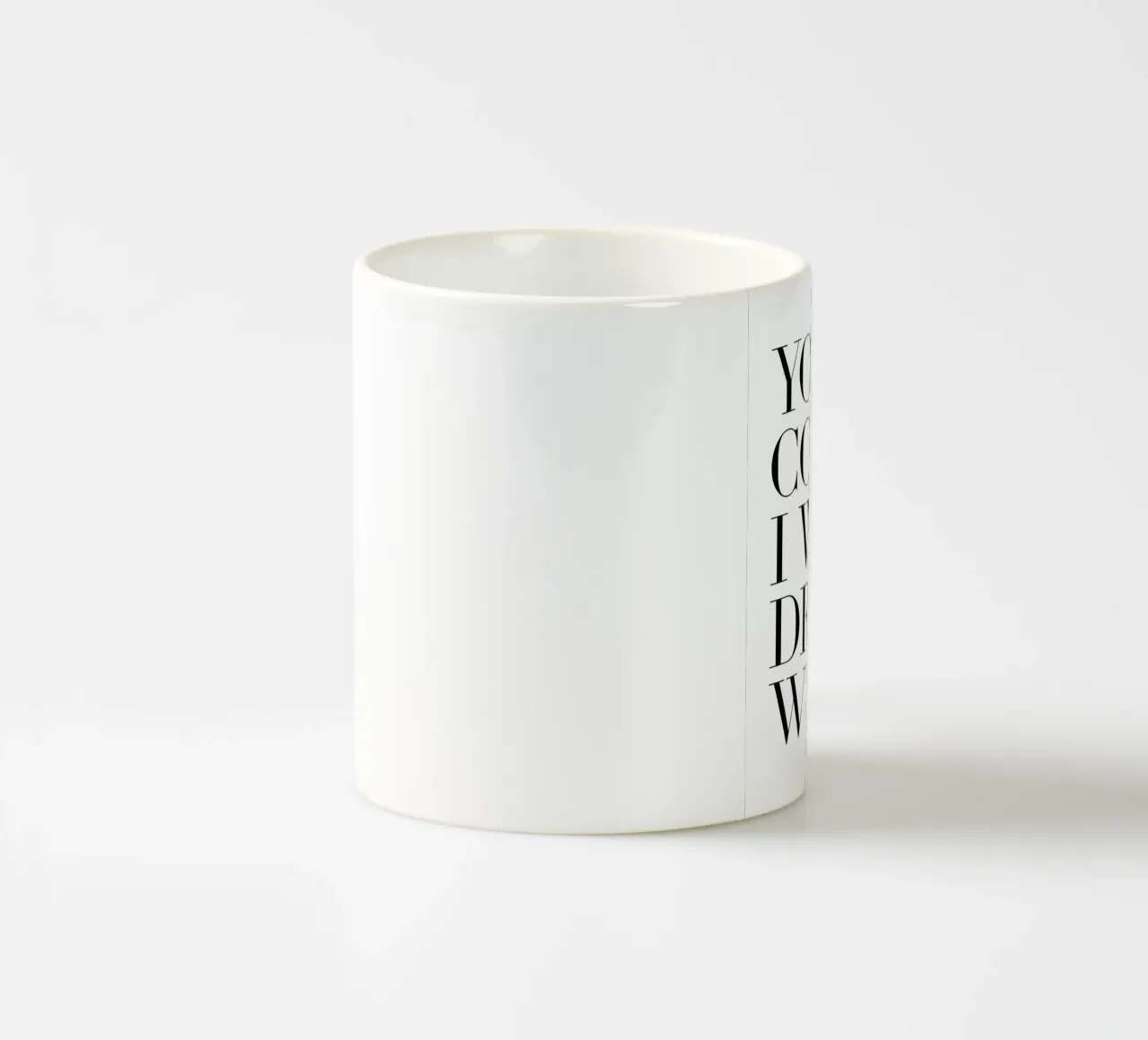 Tu cucini, io bevo vino tazza in ceramica da Paigaam Studio
