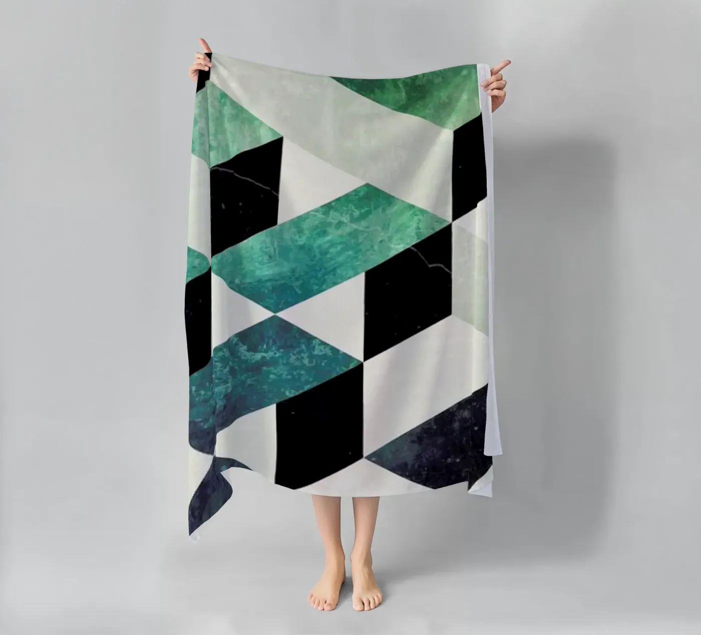 Isybryyk beach towel by Spires