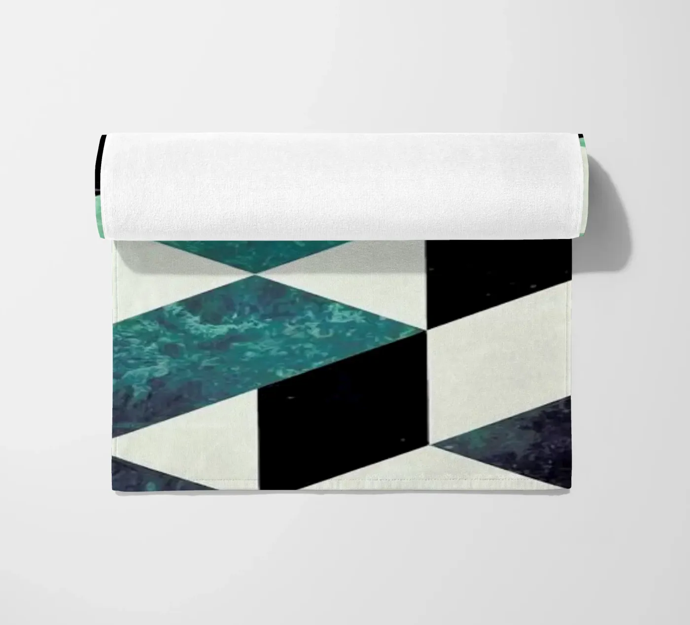 Isybryyk beach towel by Spires