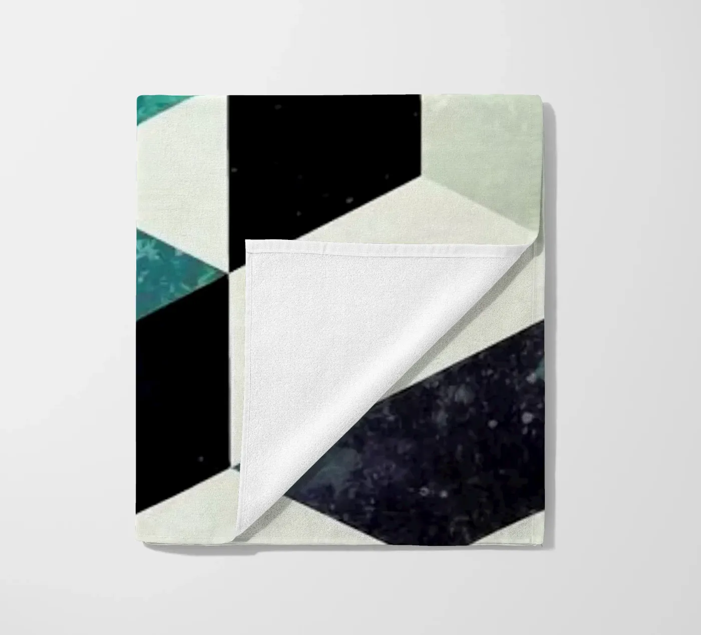 Isybryyk beach towel by Spires