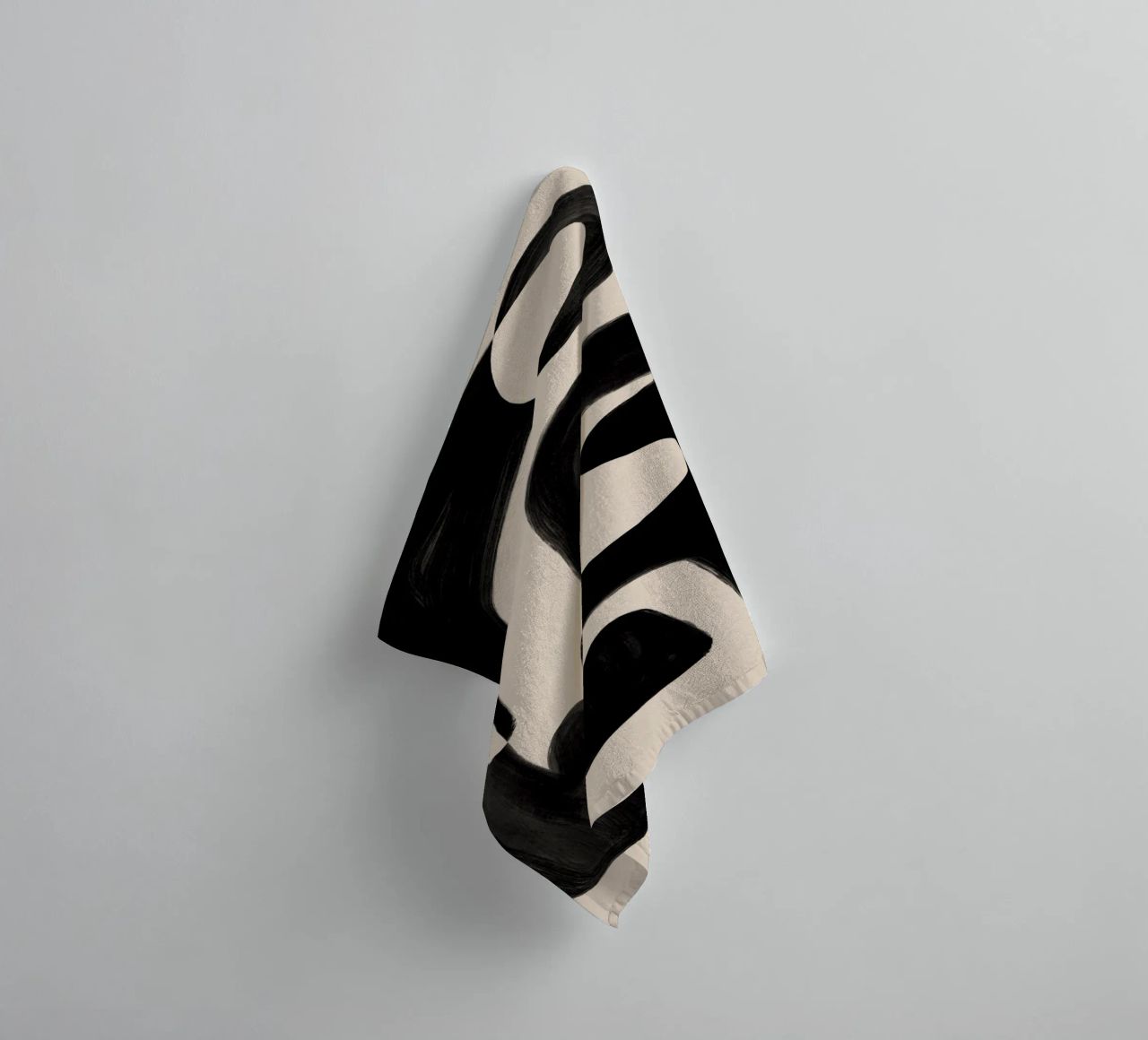 Forme astratte nere asciugamano da bagno da Melloi Art Print