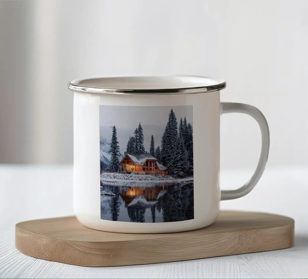 Magia invernale del rifugio illuminato tazza in smalto da Whole©
