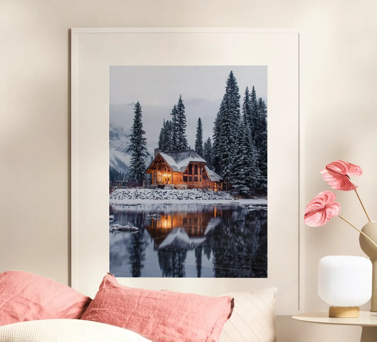 Magia invernale del rifugio illuminato poster con telaio in plastica da Whole©