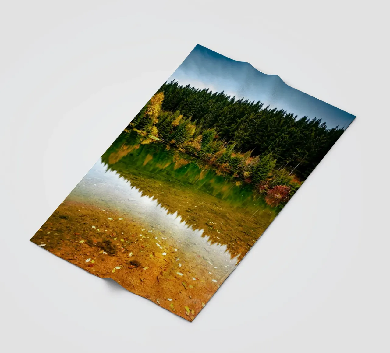 Kleiner See in Oberwiesenthal im Herbst coperta in pile da Marcus Beckert | Fotografie