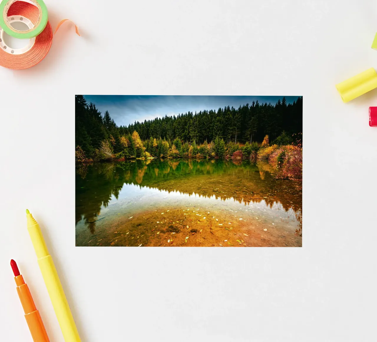 Kleiner See in Oberwiesenthal im Herbst adesivo da Marcus Beckert | Fotografie
