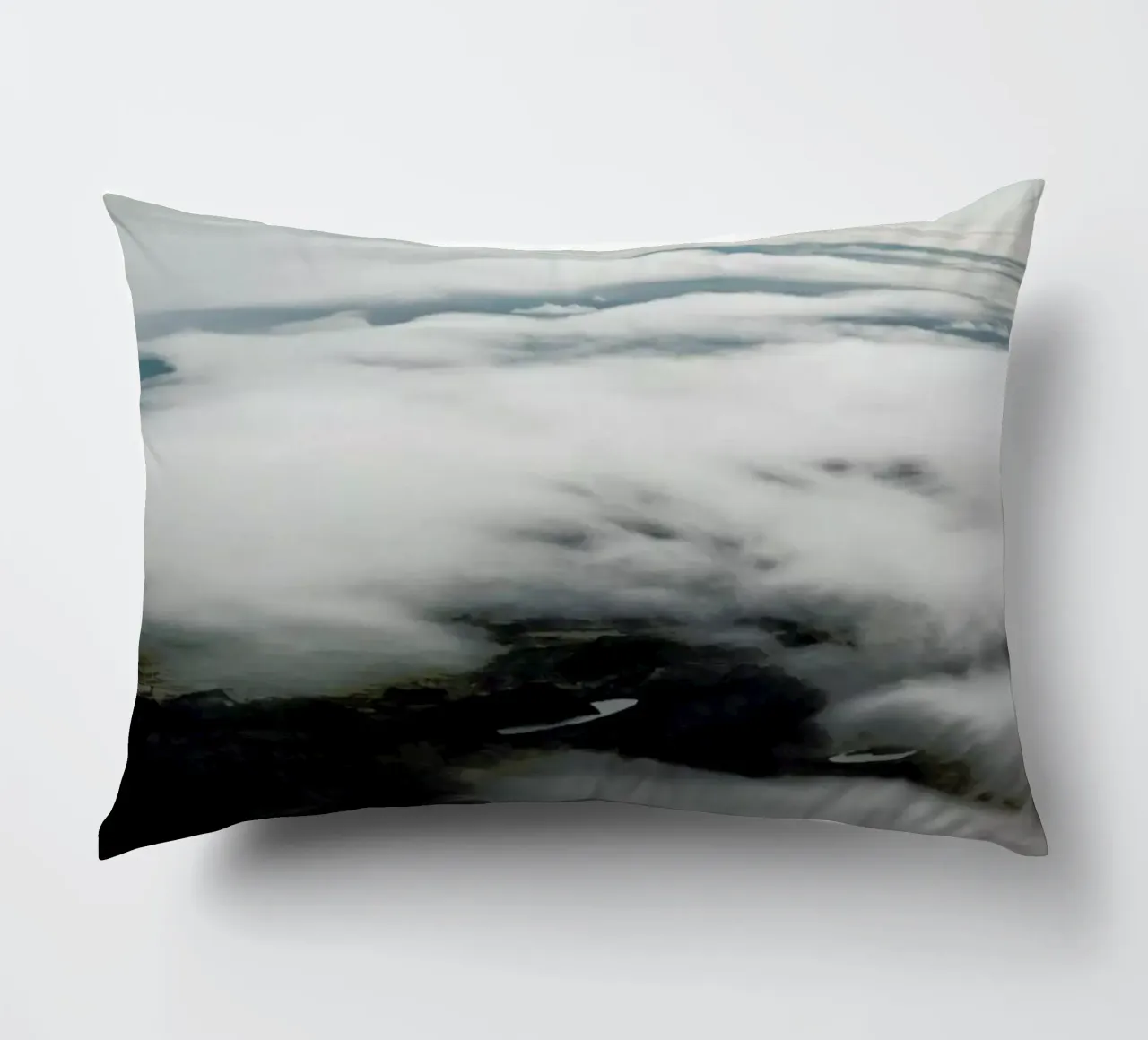 Through The Clouds cuscino da Nur Mut