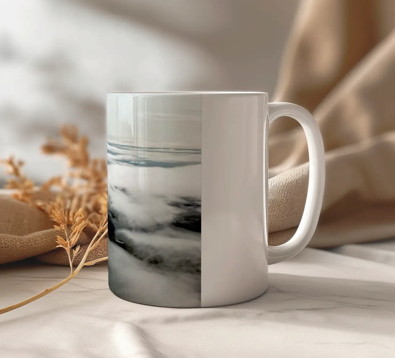 Through The Clouds tazza in ceramica da Nur Mut