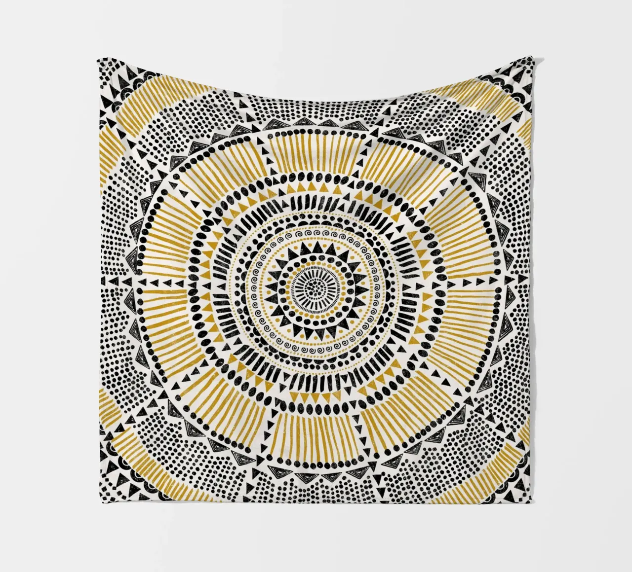 Cats & Dotz - Sole Tribale 01 coperta in pile da The Artcircle