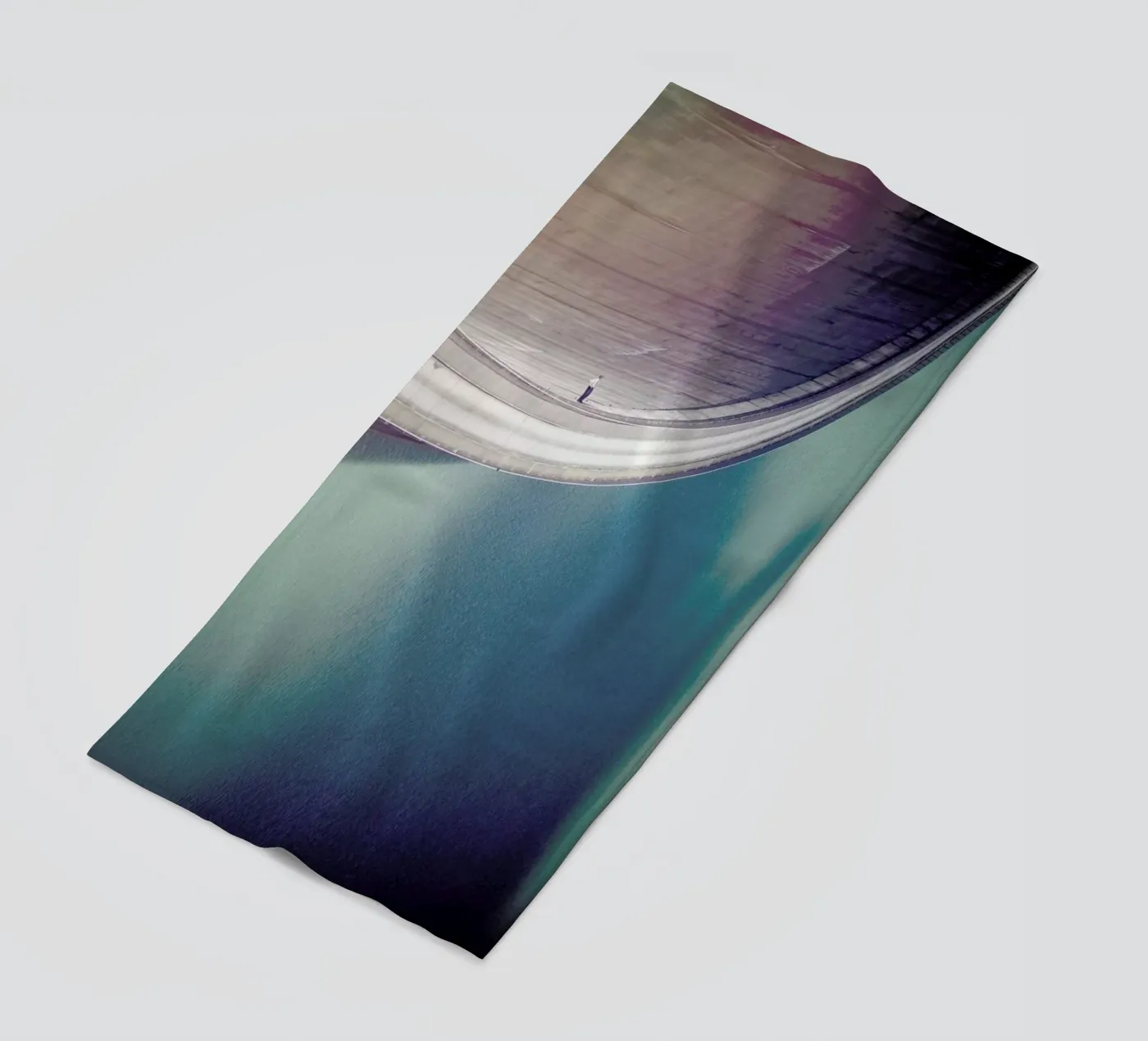 Nowadays Strandtuch von Eugene Soloviev