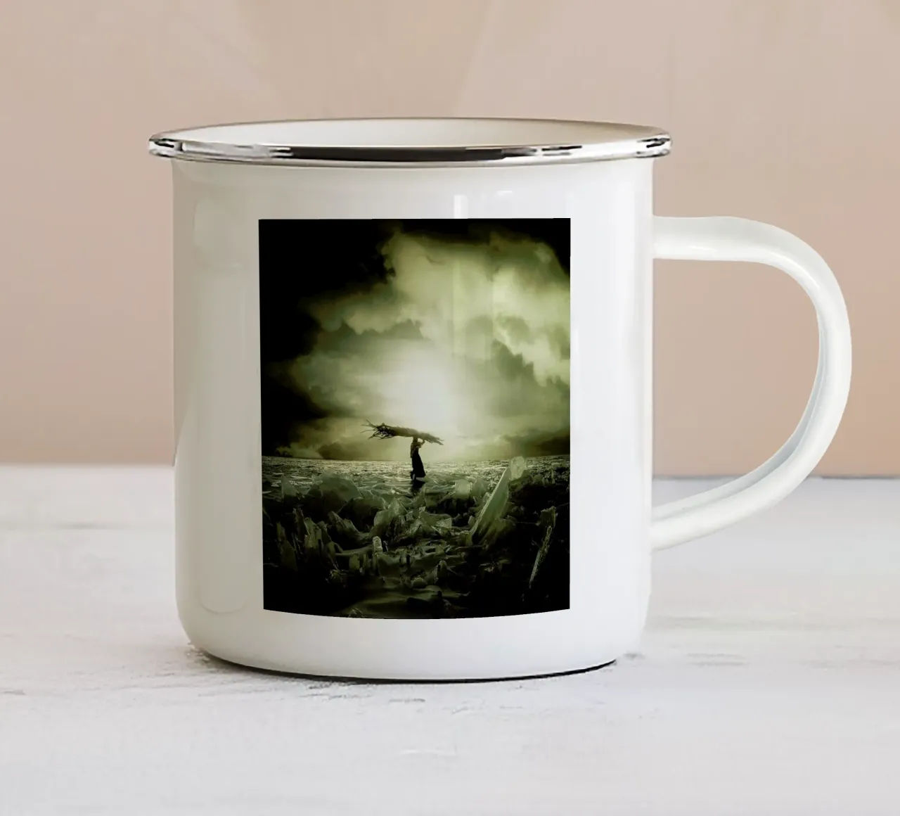Frozen Nation tazza in smalto da Eugene Soloviev