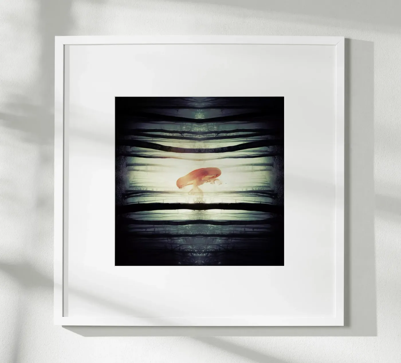 Glow poster da Eugene Soloviev