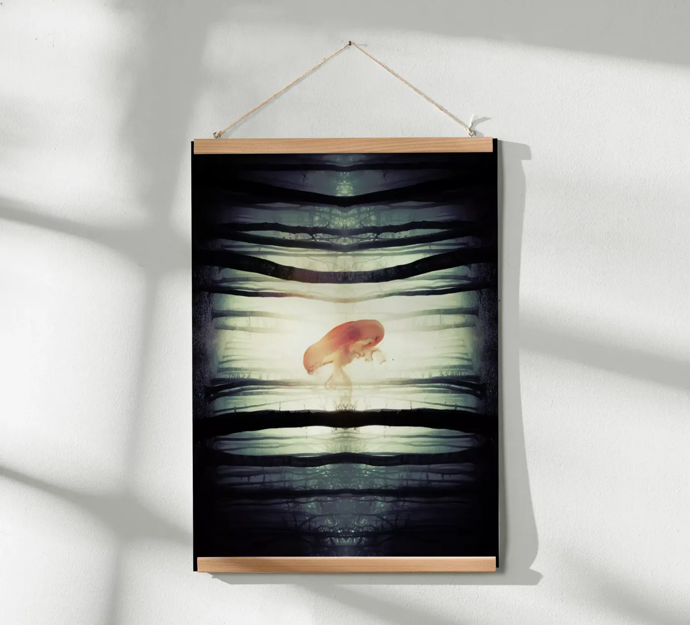 Glow poster da Eugene Soloviev