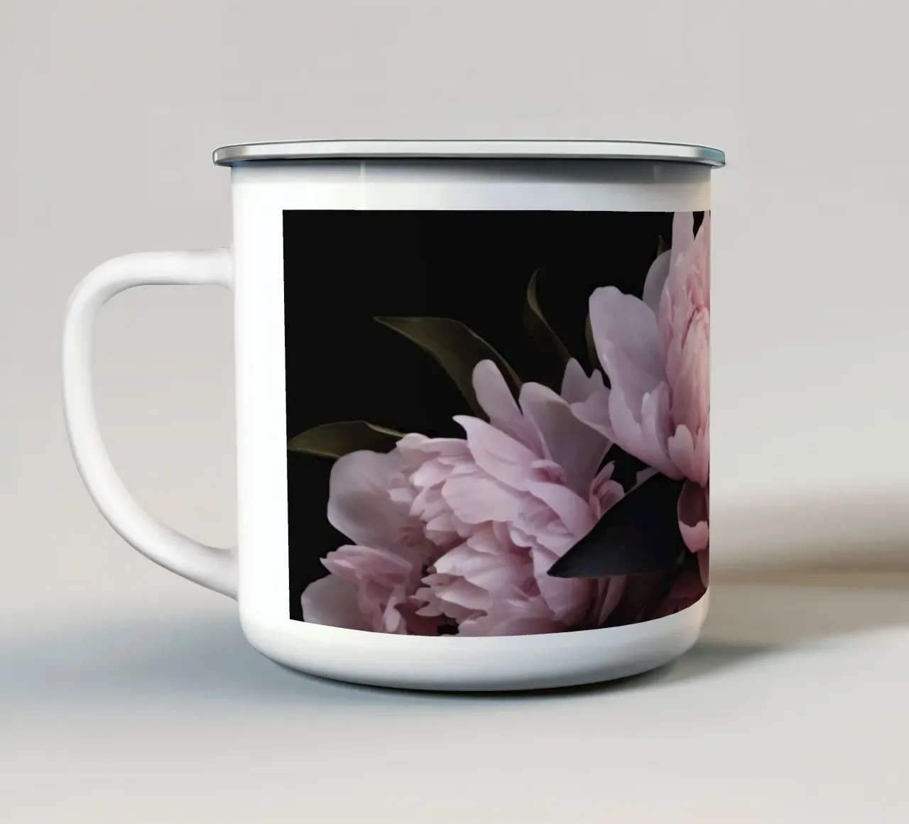 Fiori Peonie Opulenti Rosa Pastello Romantico Moody tazza in smalto da Andrea Haase Floral Passion
