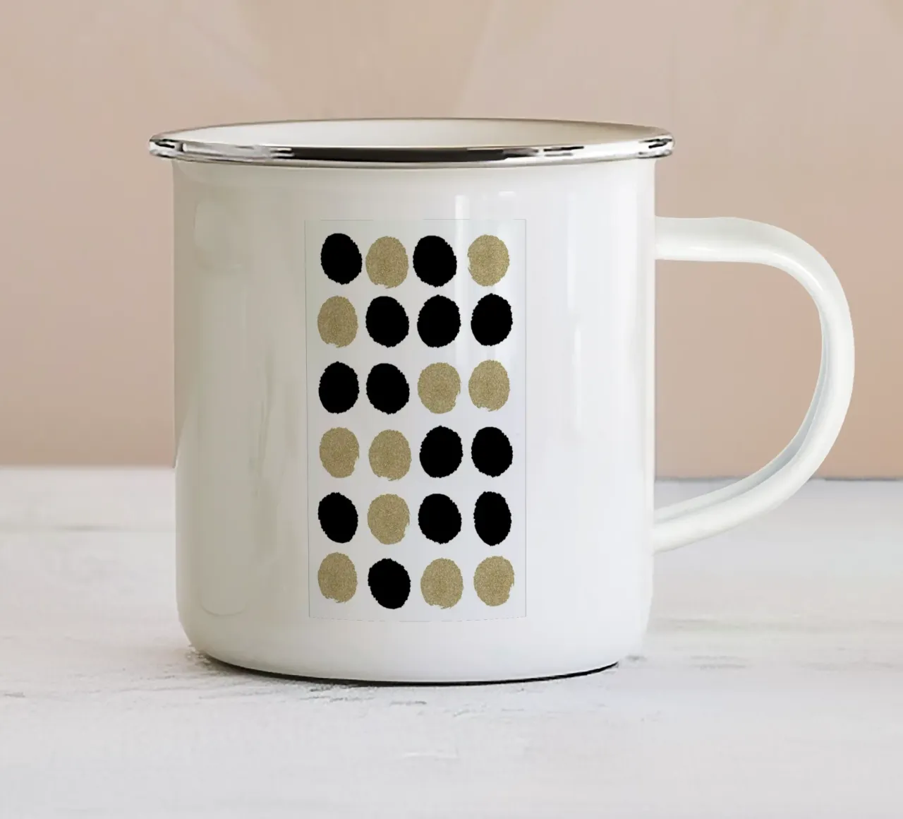 Sadie tazza in smalto da Charlotte Winter