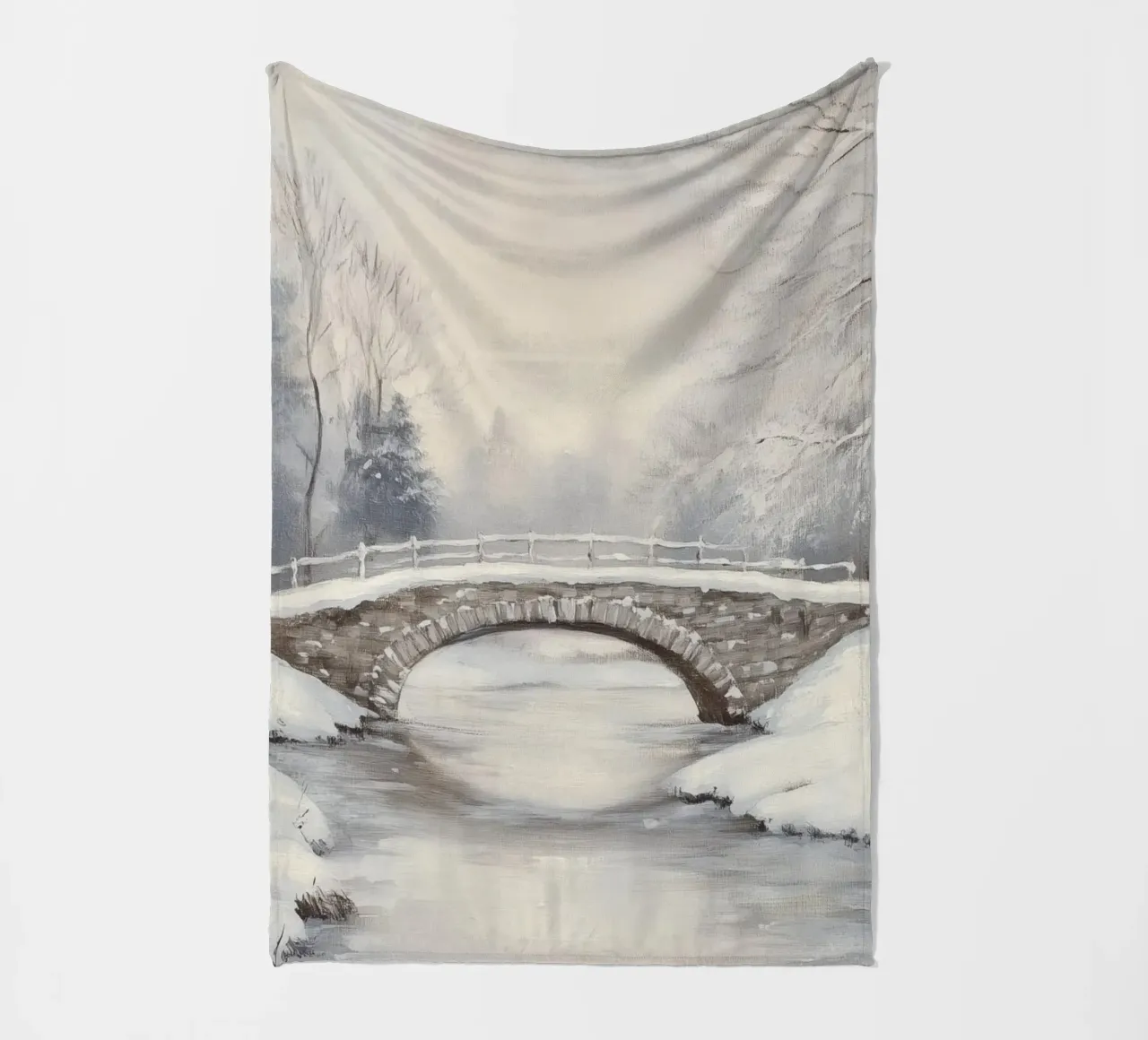 Ponte di pietra innevato in inverno coperta in pile da Melloi Art Print