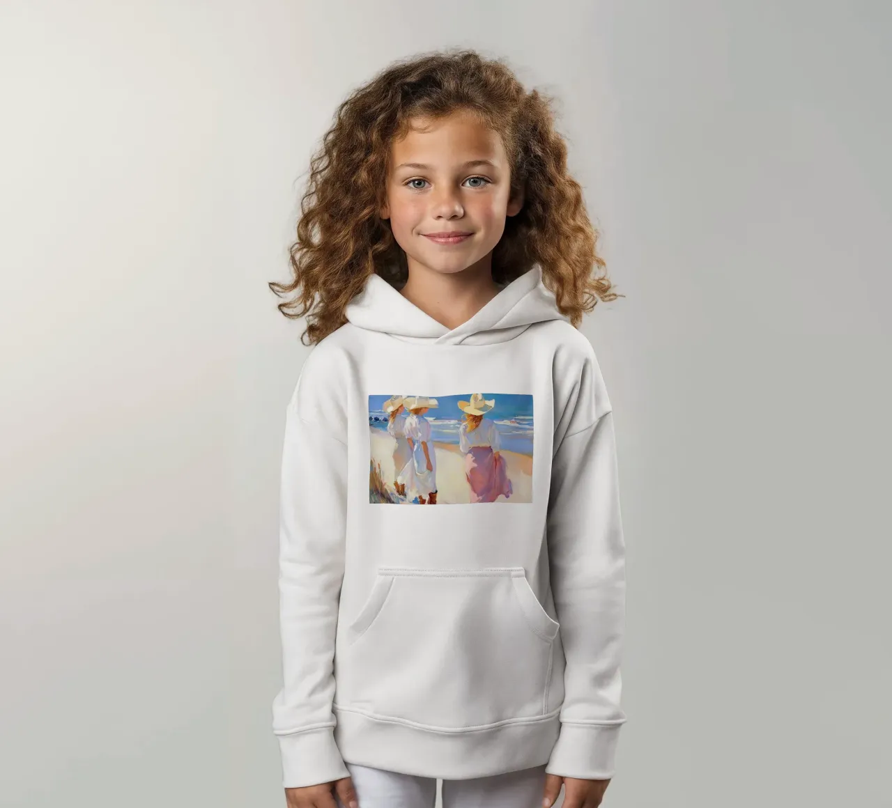 Donne con cappelli da sole a passeggio sulla spiaggia felpa bambino con cappuccio da Melloi Art Print