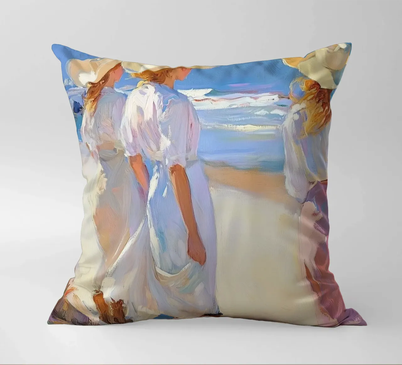 Donne con cappelli da sole a passeggio sulla spiaggia cuscino da Melloi Art Print