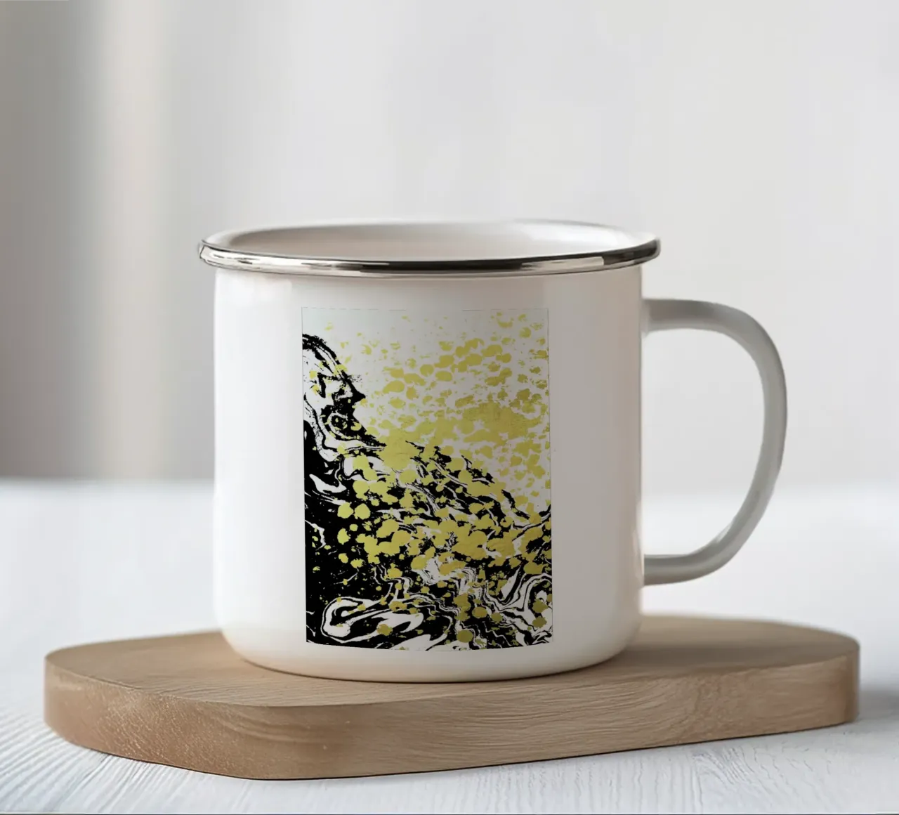 Sukie tazza in smalto da Charlotte Winter