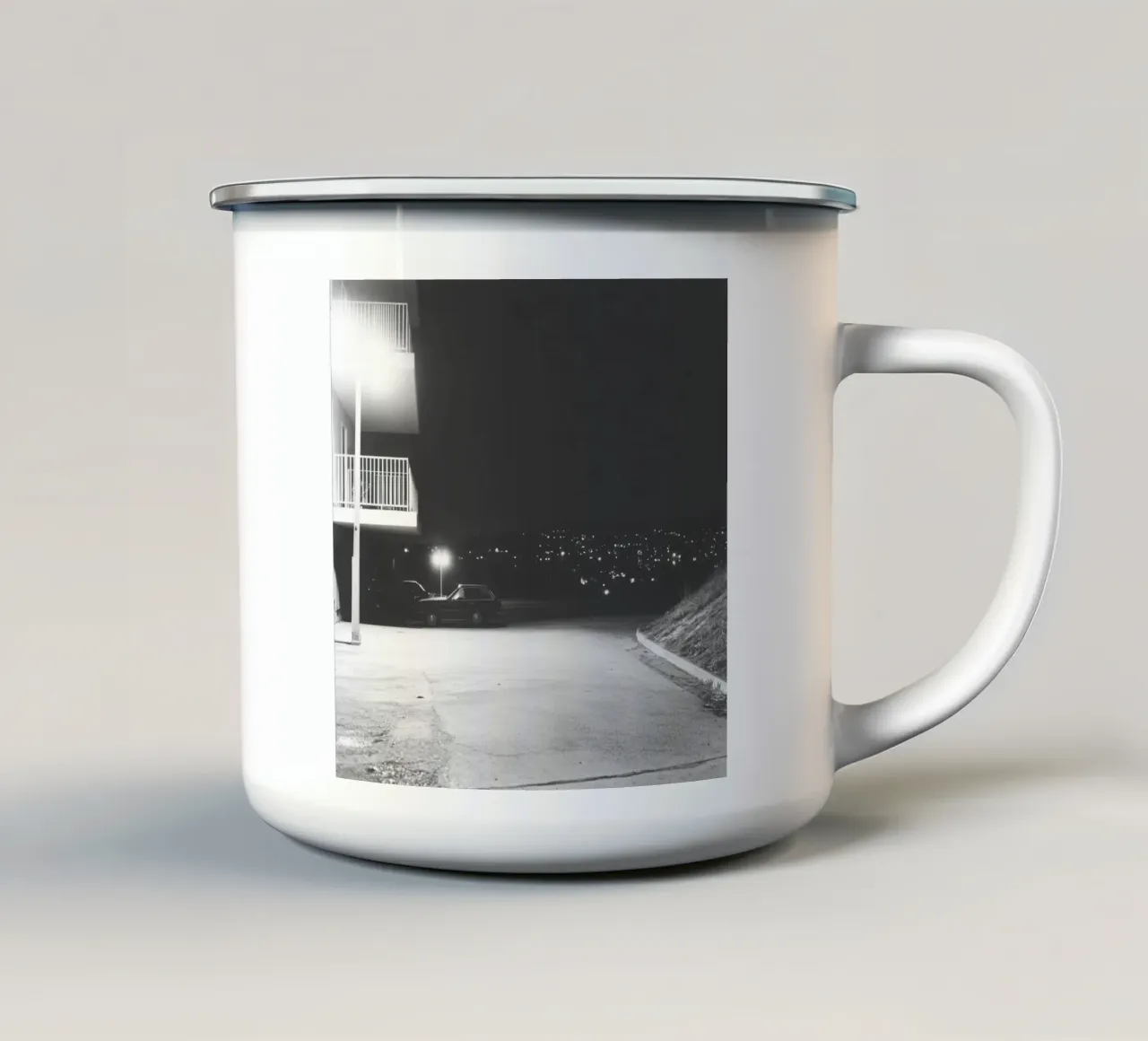 Luci notturne urbane tazza in smalto da Black & White