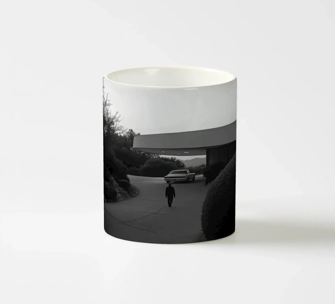 Solitaire silhouette ceramic mug by Black & White