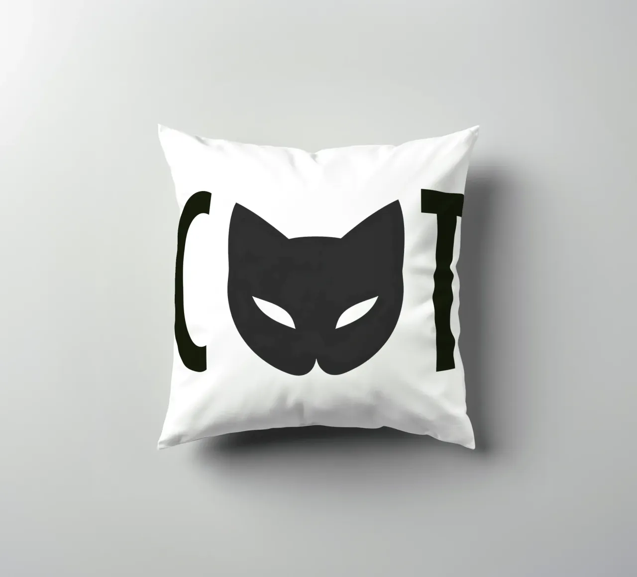CAT - Logo e testo minimalista del gatto cuscino da Autofocus