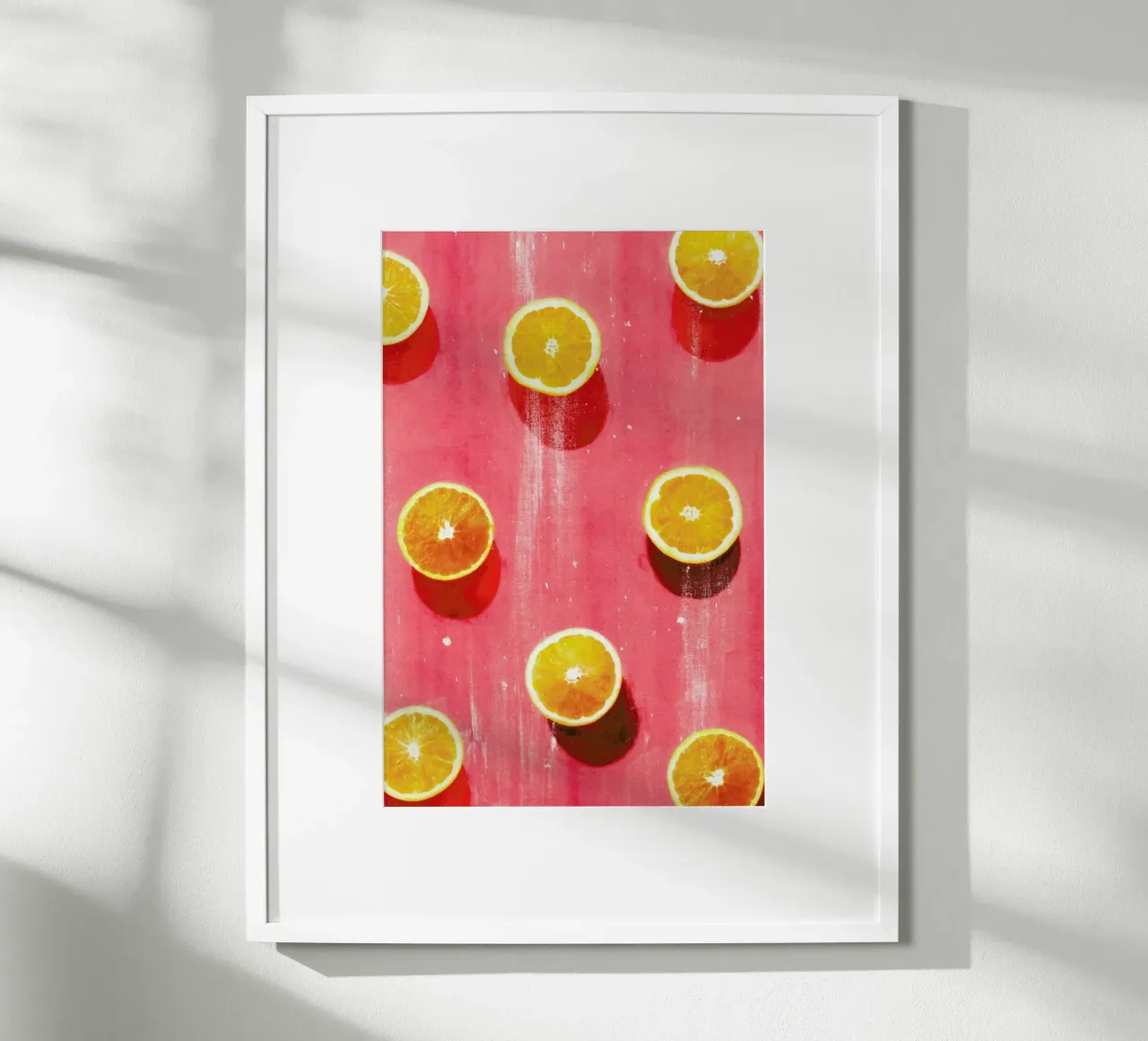 Fruit 5 poster con telaio in legno da STUDIO LEEMO