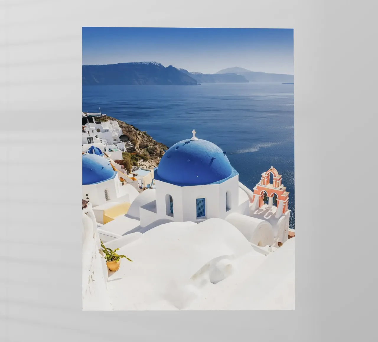 Santorini Grecia, Poster di viaggio delle isole greche pellicola backlit da TheTravelClub