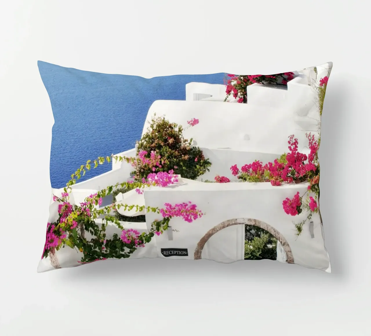 Santorini Grecia con i fiori di Bougainvillea, Isole greche cuscino da TheTravelClub