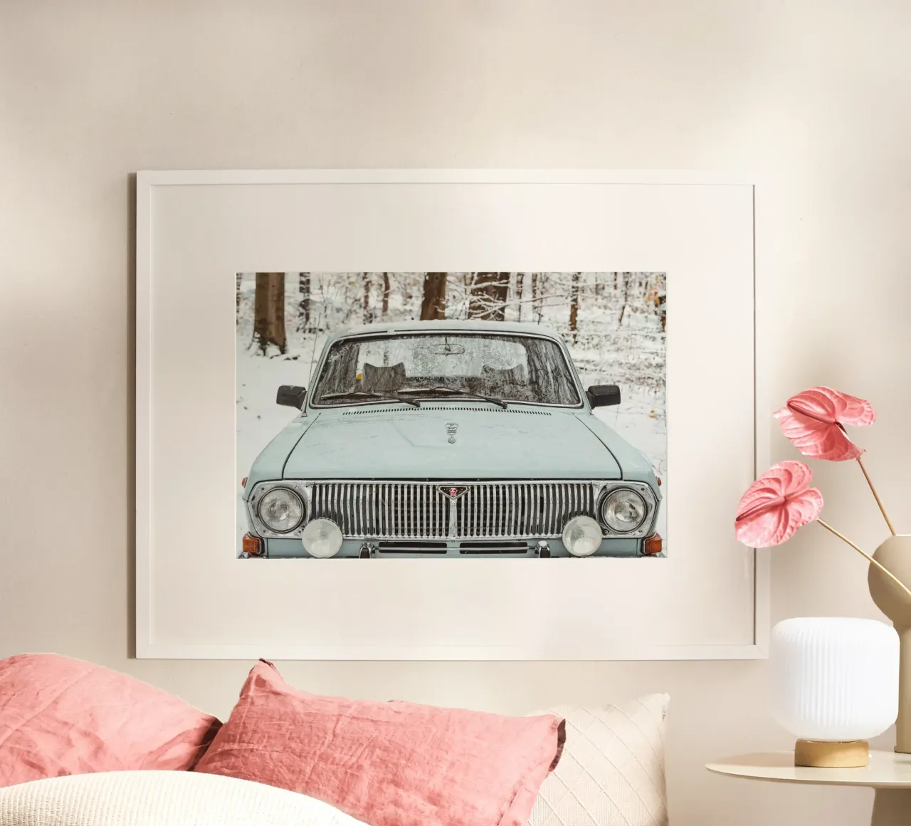 Auto d'epoca nella neve - vista frontale in inverno carta hahnemühle da Bold and Retro