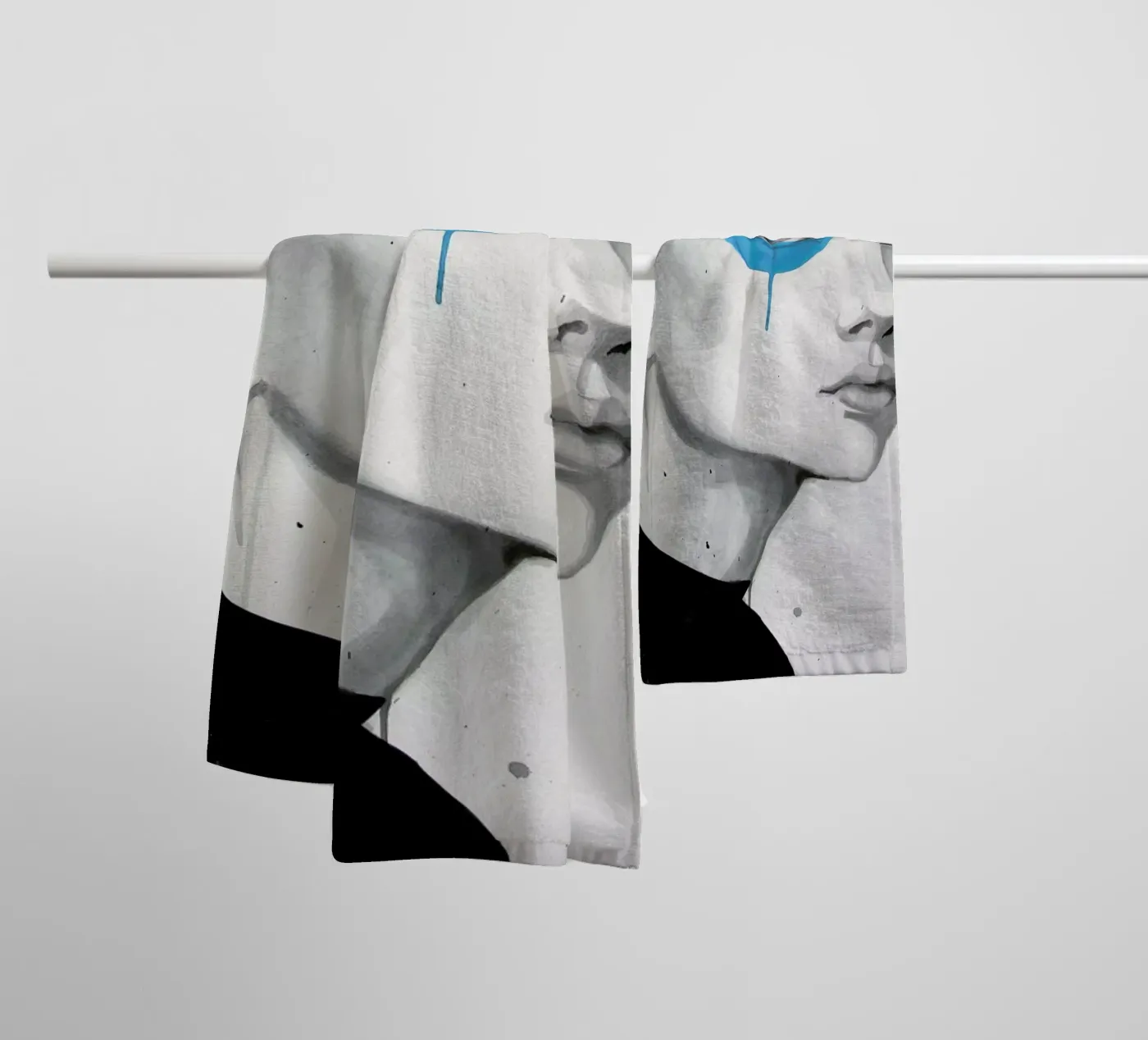 Blue Dot badhanddoek van Rebekka