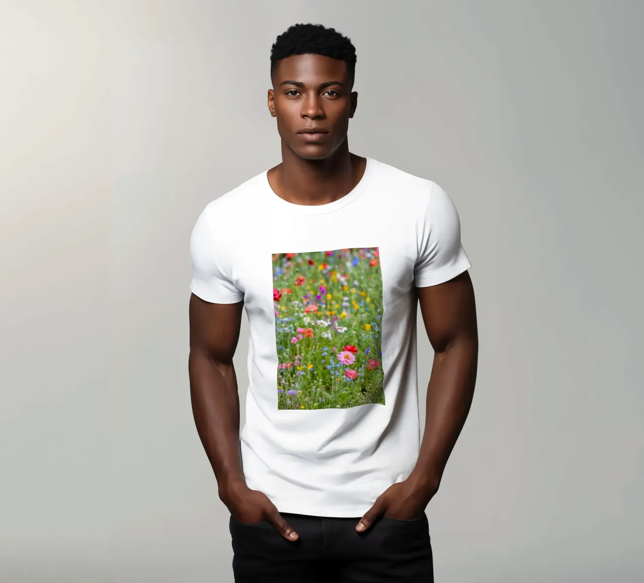 Un vivace arazzo di fiori - Beautiful Wildflowersfield t-shirt da Curious Collections by Marielle Leenders