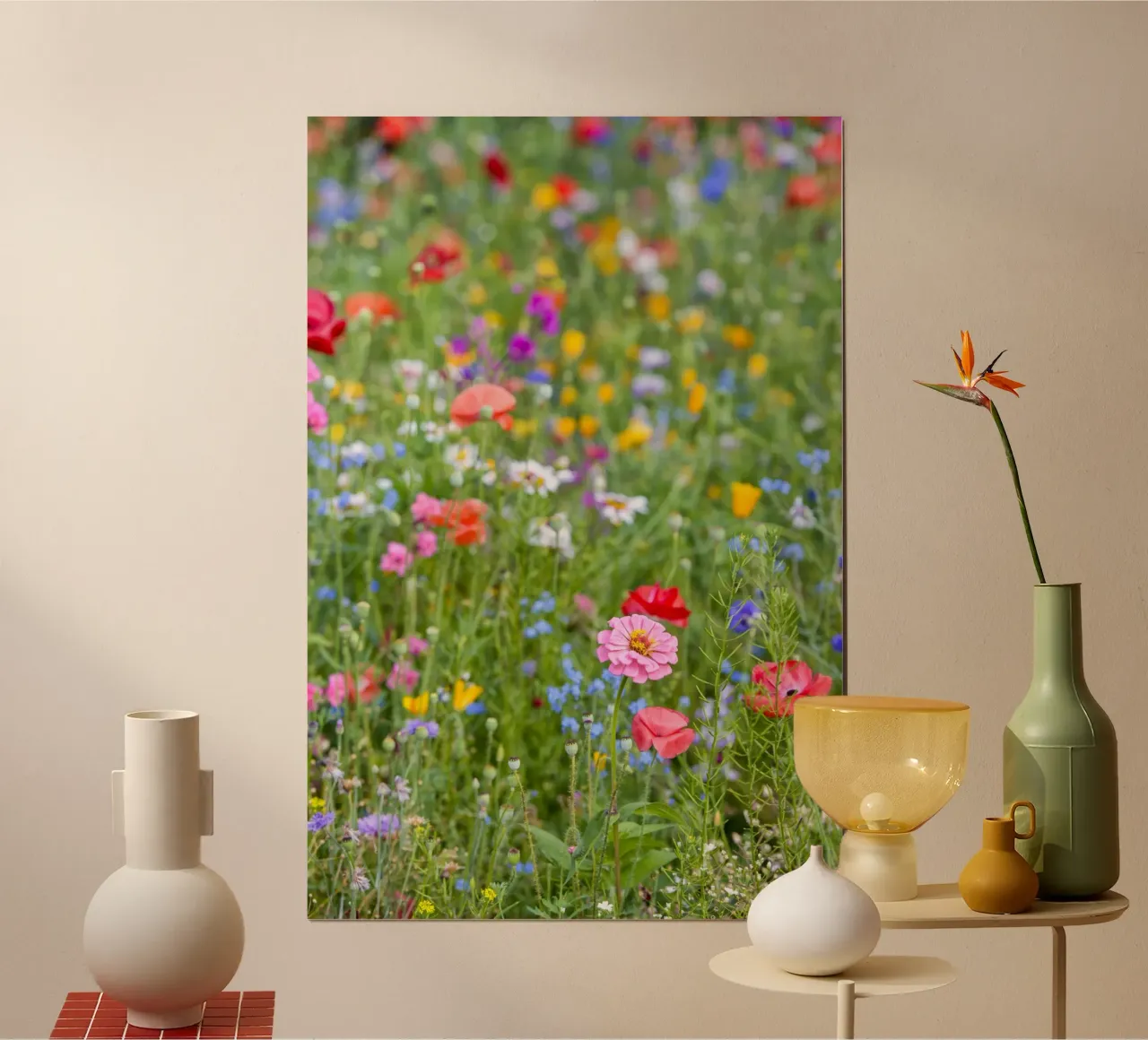 Un vivace arazzo di fiori - Beautiful Wildflowersfield poster da Curious Collections by Marielle Leenders