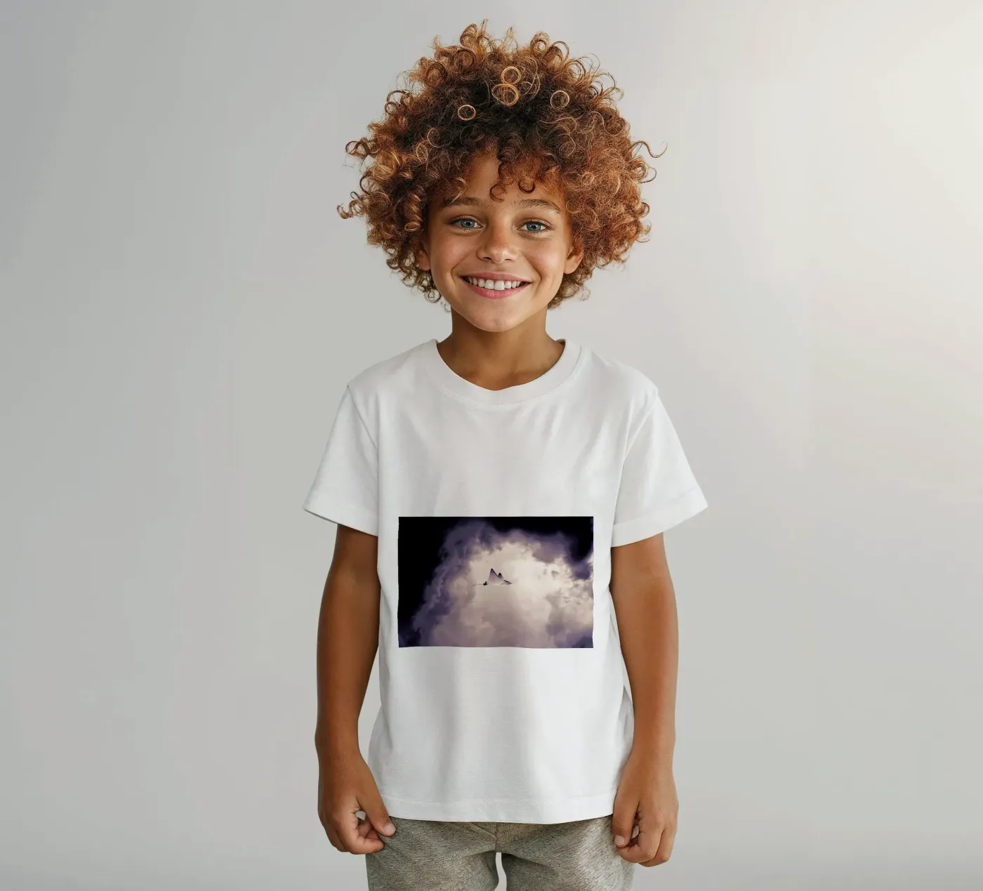 Lltt t-shirt bambini da Eugene Soloviev