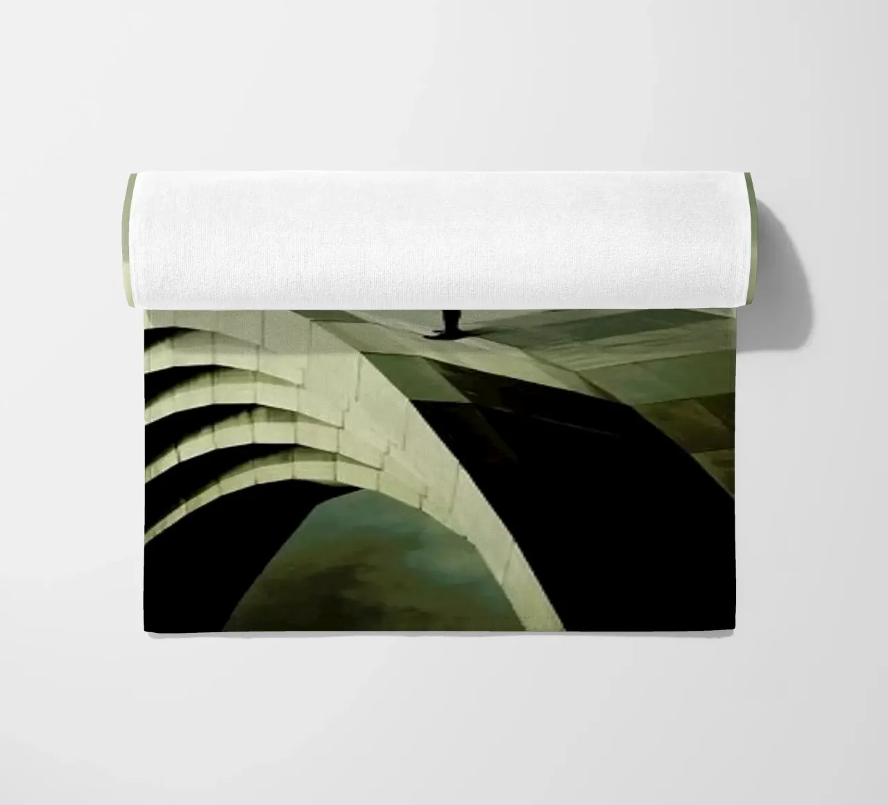 Think Twice telo mare da Eugene Soloviev