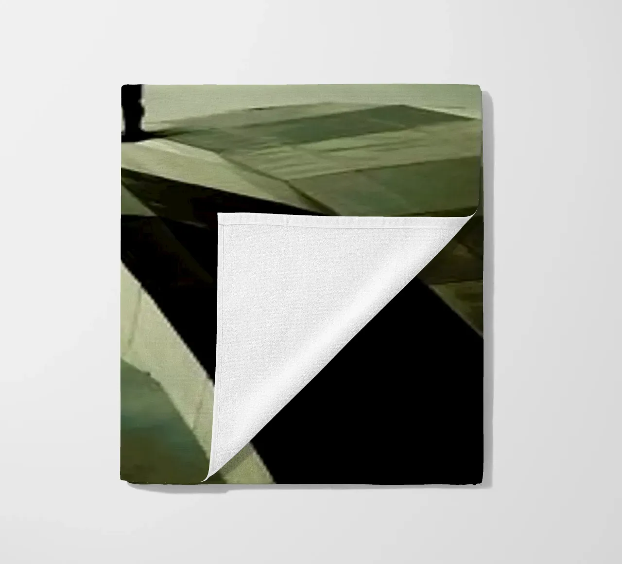 Think Twice telo mare da Eugene Soloviev