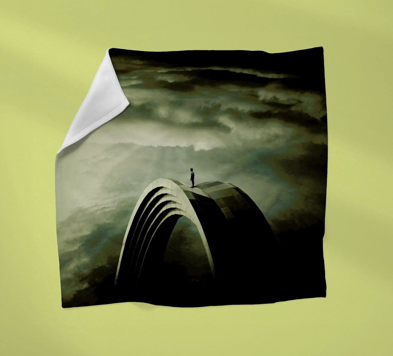 Think Twice coperta in pile da Eugene Soloviev