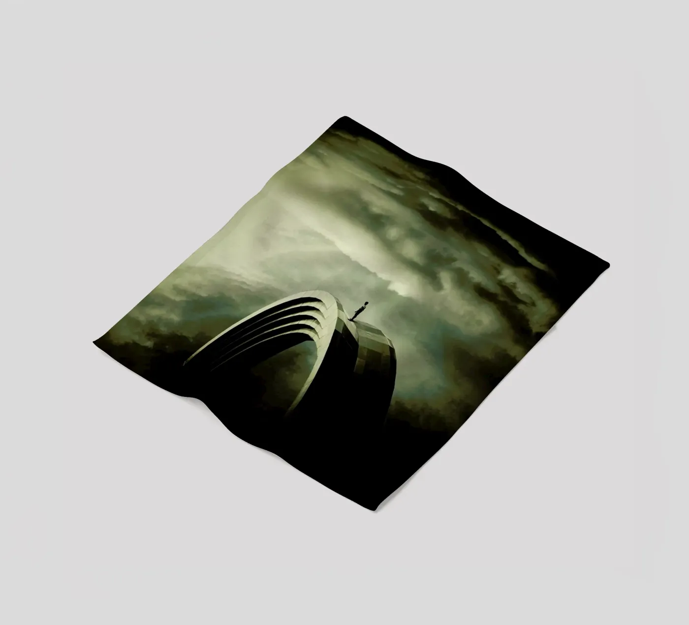 Think Twice Fleecedecke von Eugene Soloviev