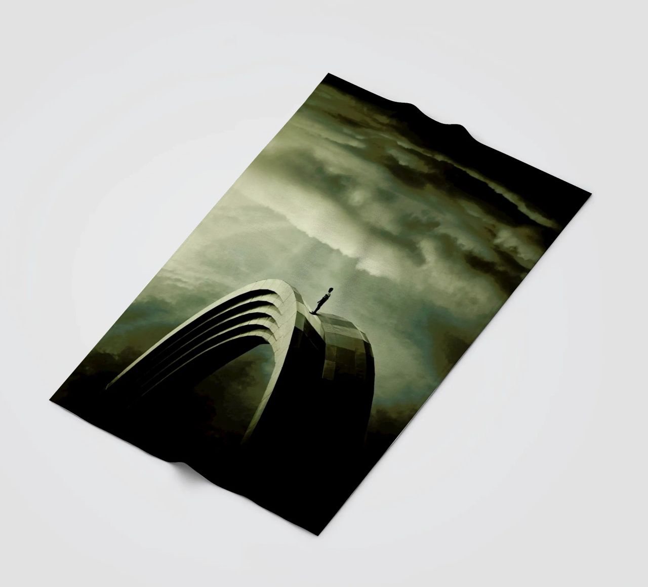 Think Twice coperta in pile da Eugene Soloviev