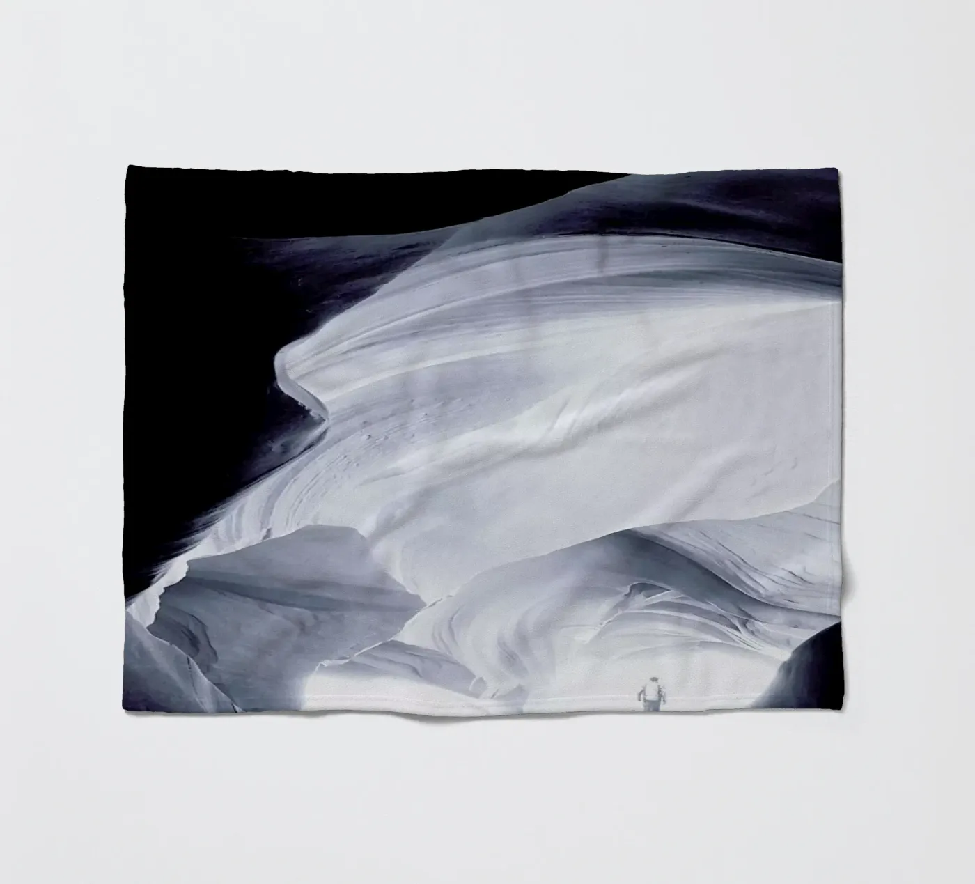 Shudder Fleecedecke von Eugene Soloviev