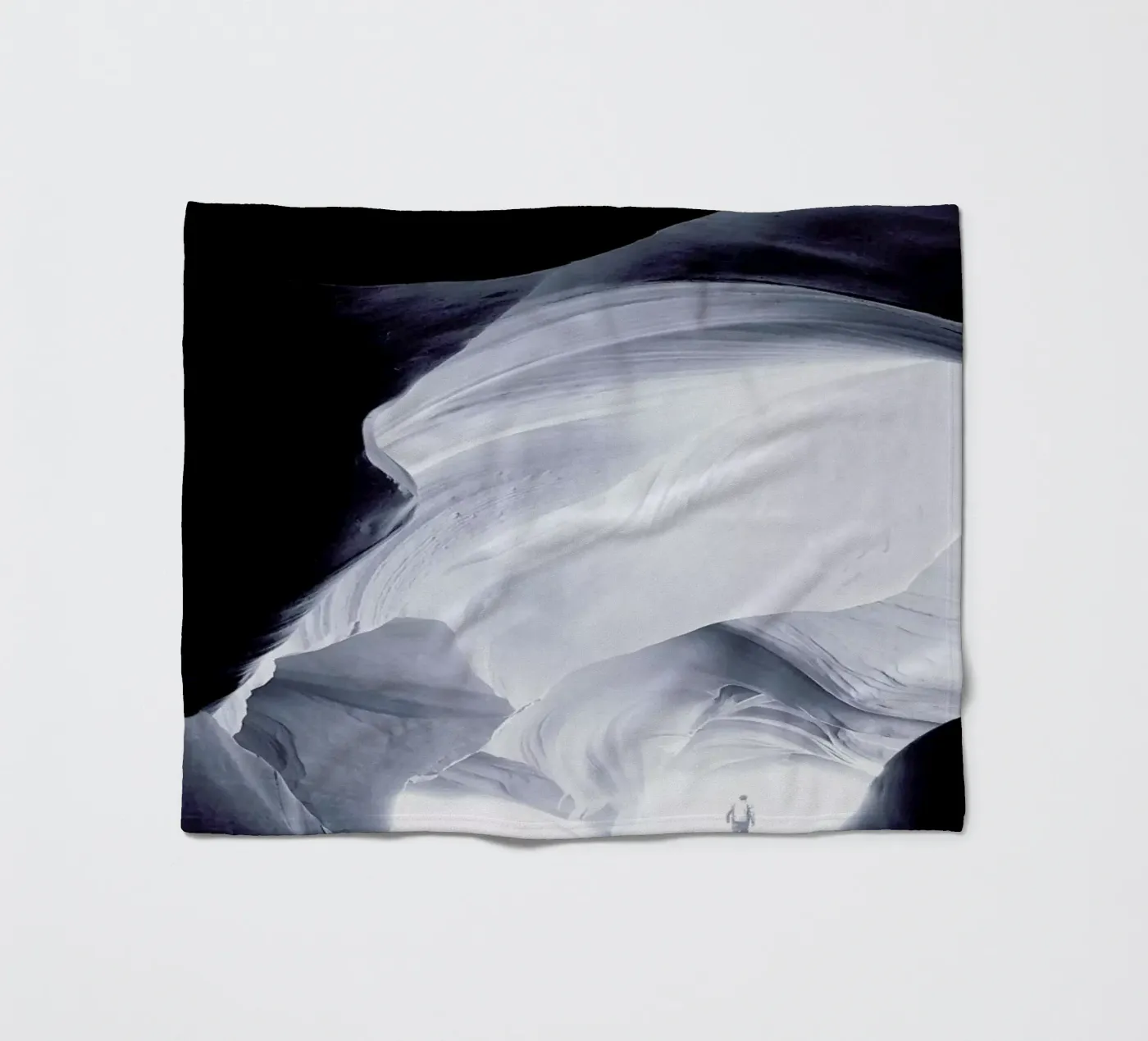 Shudder Fleecedecke von Eugene Soloviev