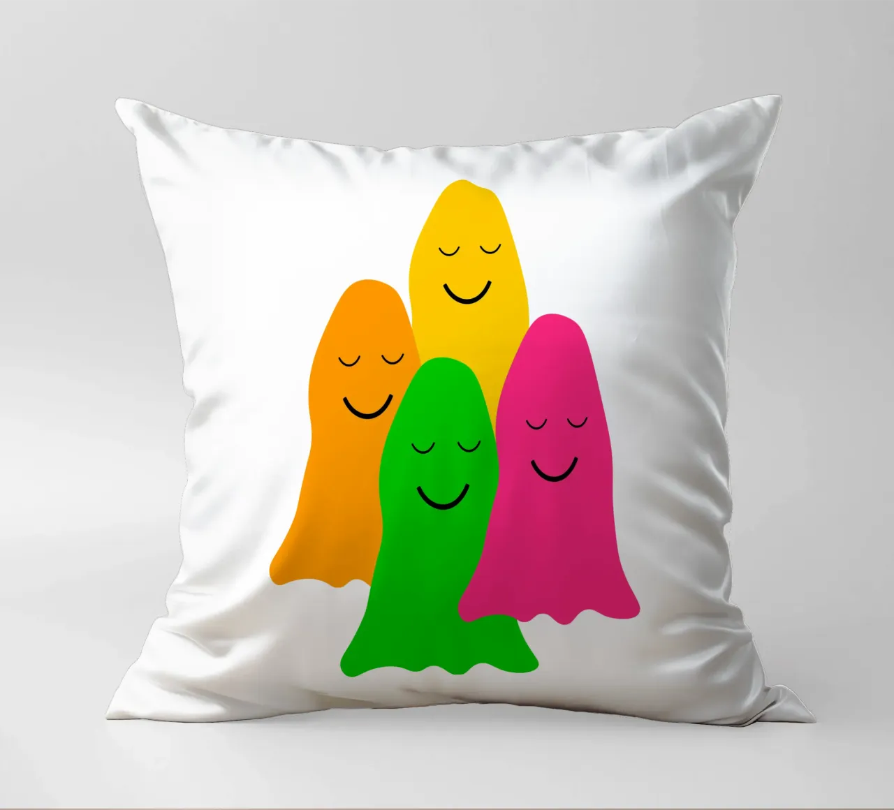 Peaceful colorful ghosts cuscino da happieeagle