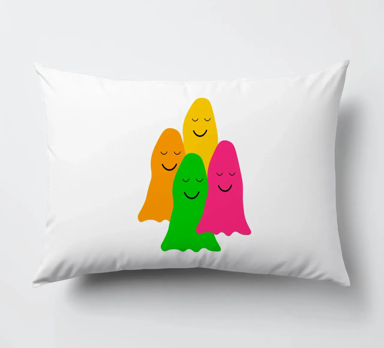 Peaceful colorful ghosts cuscino da happieeagle