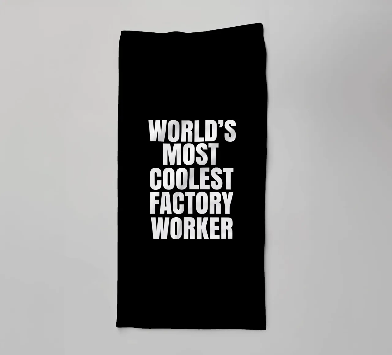 World's most coolest factory worker asciugamano da bagno da happieeagle