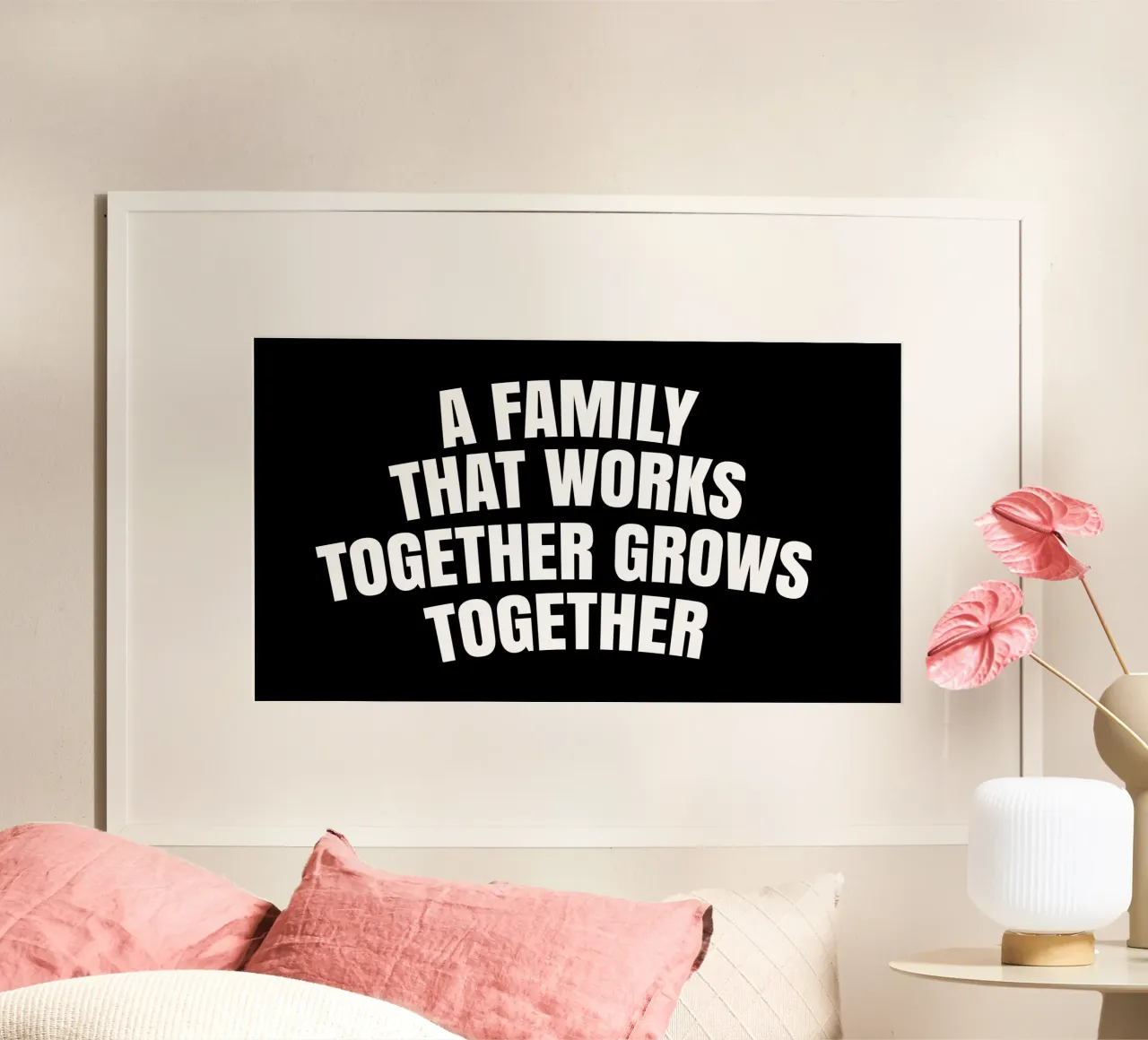 A family that works together grows together poster con telaio in plastica da happieeagle
