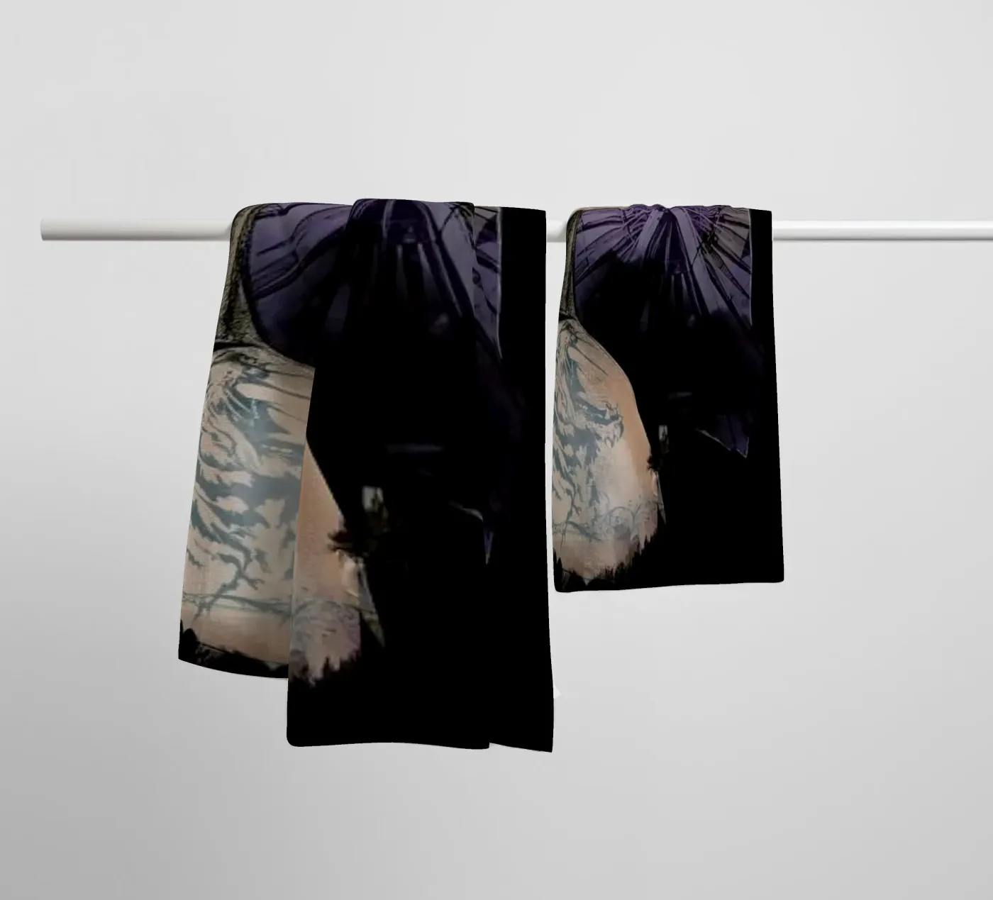 Cirque 2 badhanddoek van Agnes KR Patience