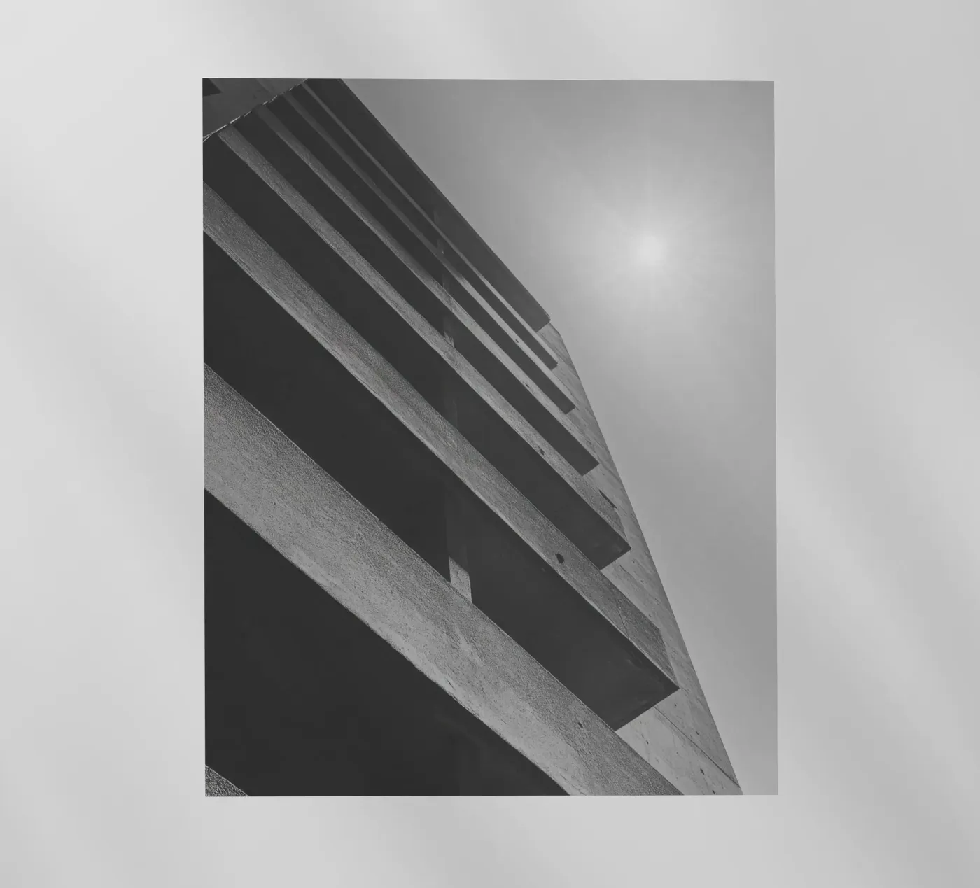 Vertical geometry backlit folie van Black & White