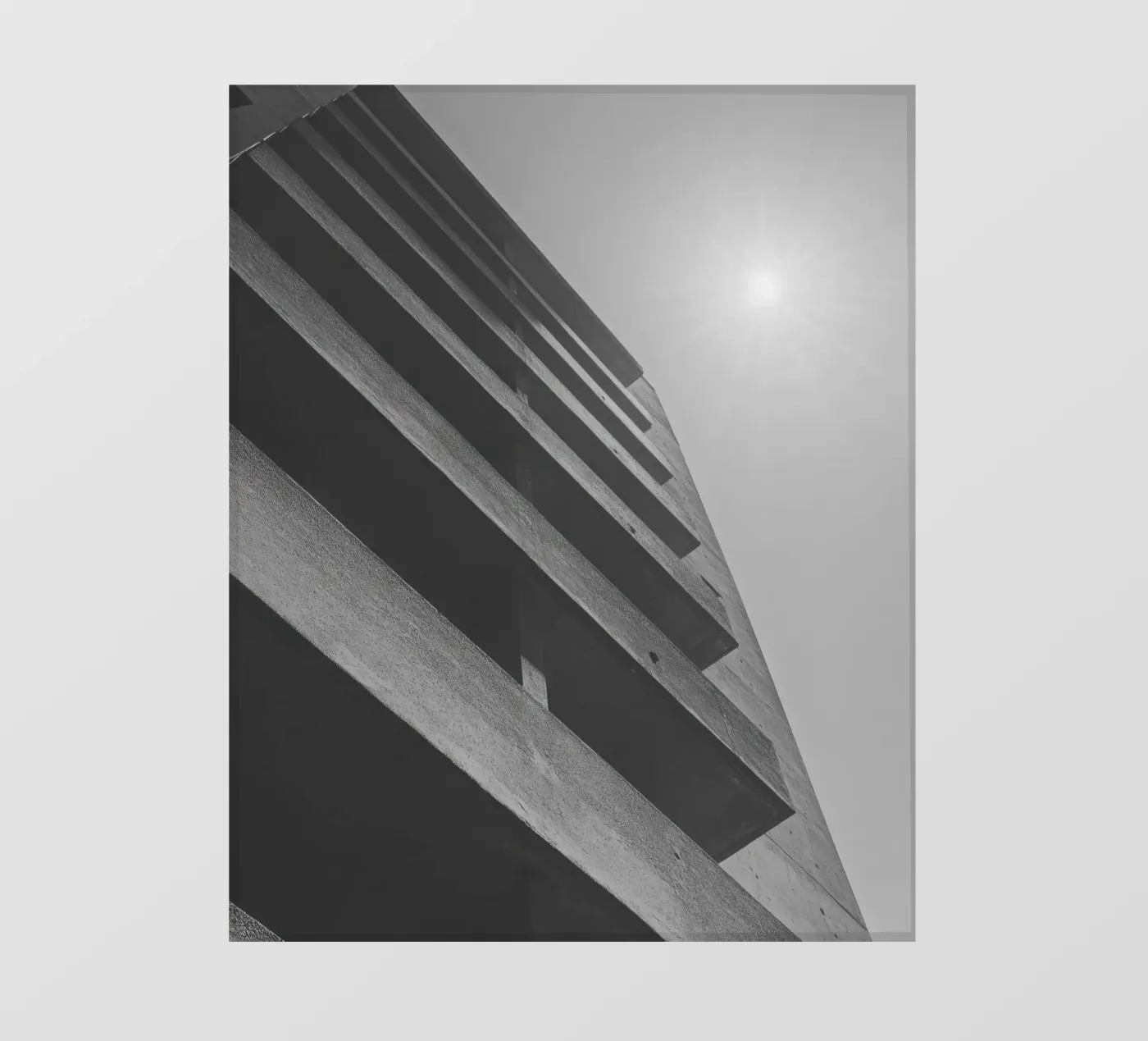Vertical geometry backlit folie van Black & White