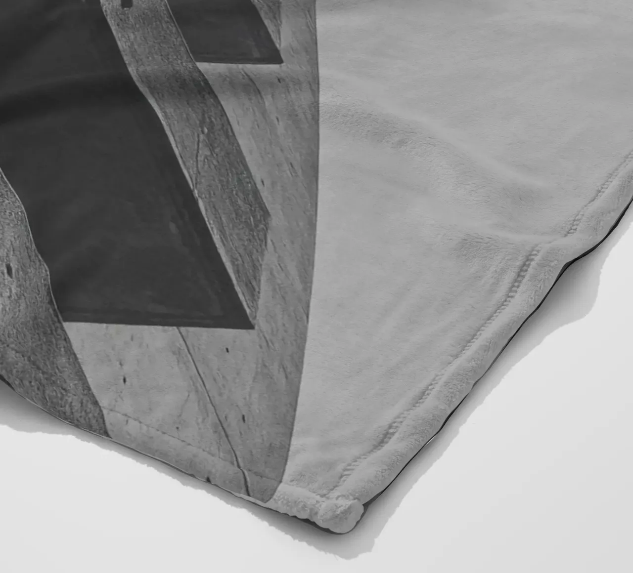 Vertical geometry Fleecedecke von Black & White