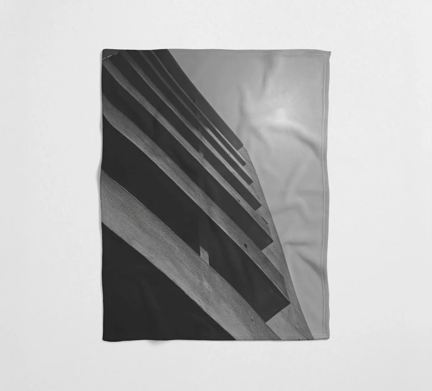 Vertical geometry Fleecedecke von Black & White